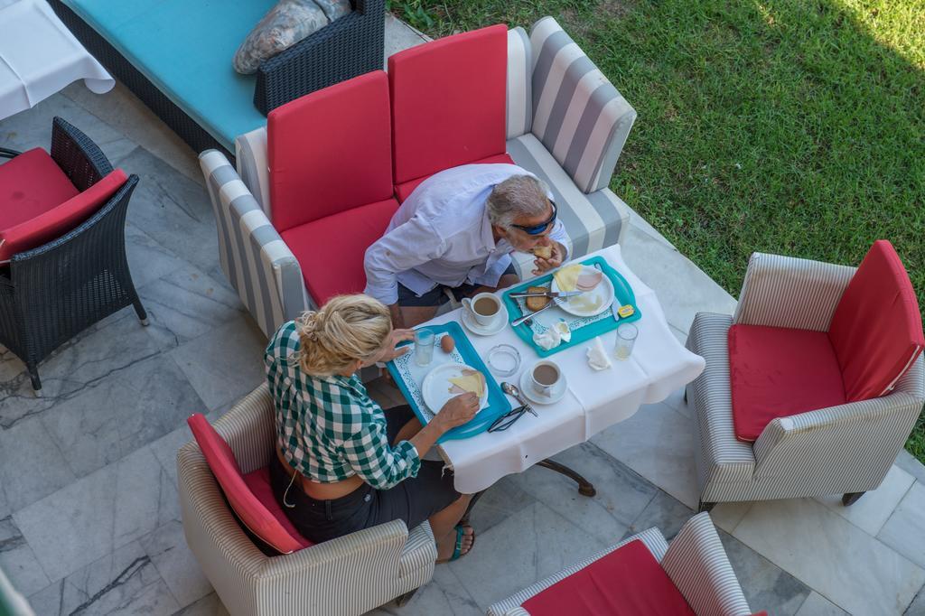 Verdelis Inn Epidaurus Buitenkant foto