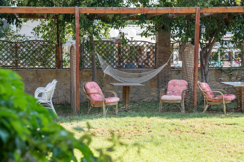 Verdelis Inn Epidaurus Buitenkant foto